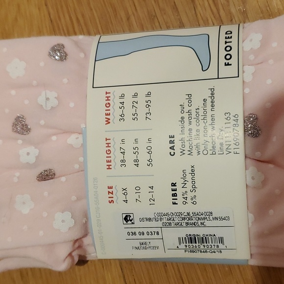 Girls flower and heart tights - Picture 4 of 5